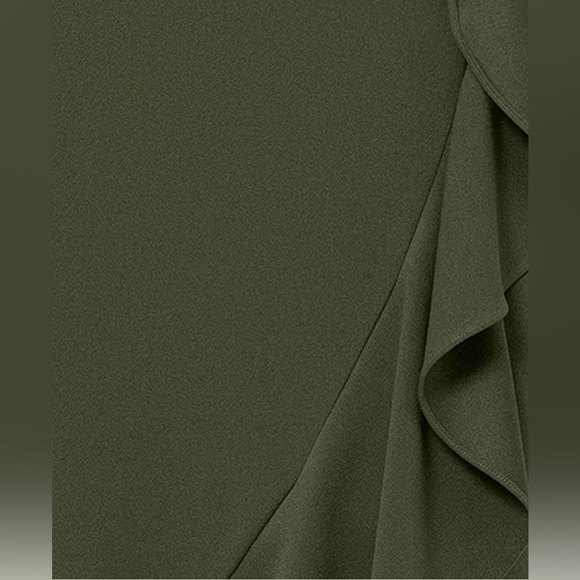 NWT XSCAPE One Shoulder Asymmetric Hem Gown. - Picture 4 of 5